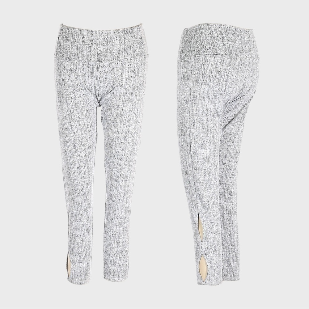 Brazil Wear Cut Out Crop Light Gray Athleisure Yoga Leggings Size S